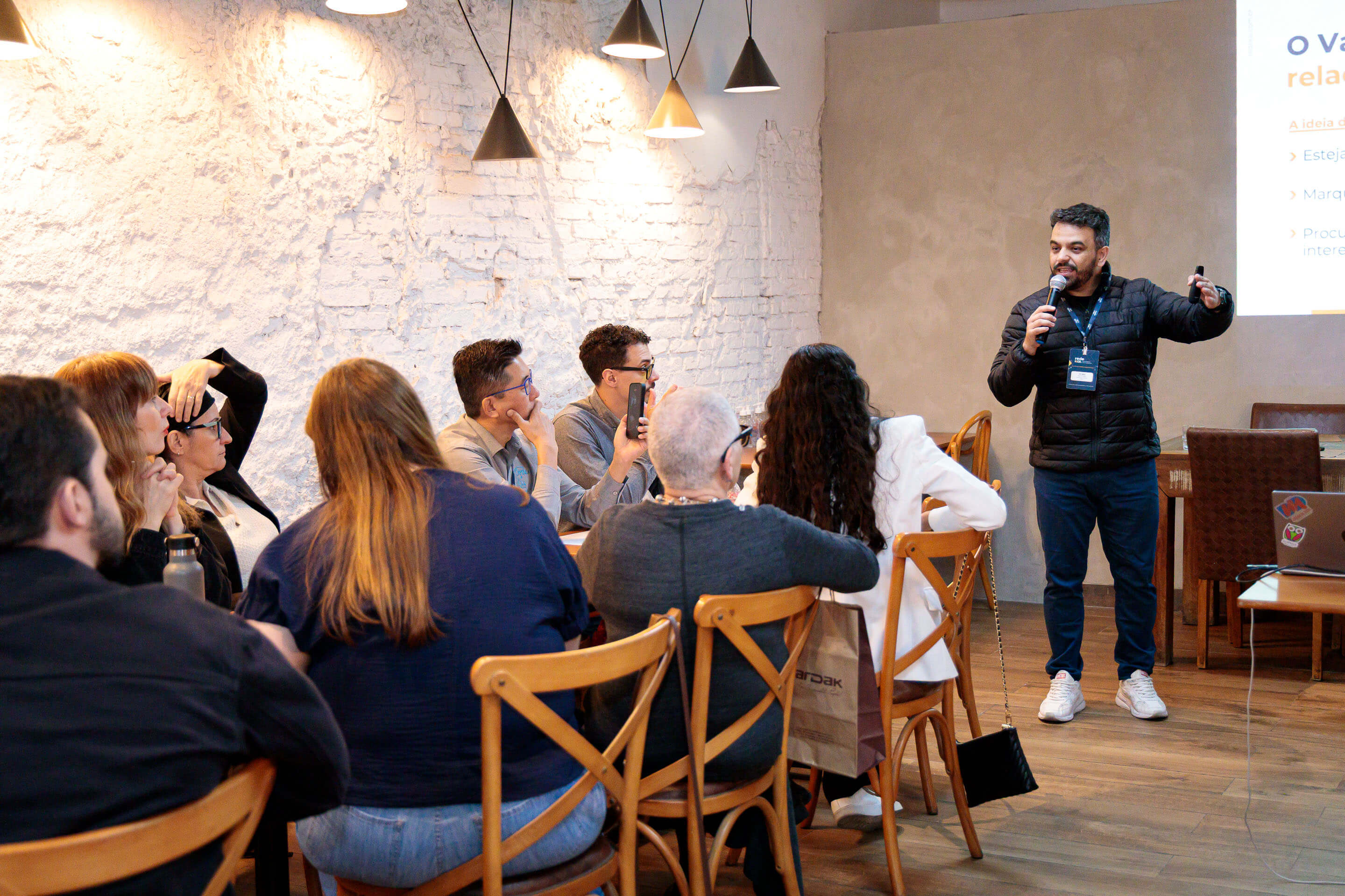 Douglas Oliveira em evento de marketing digital